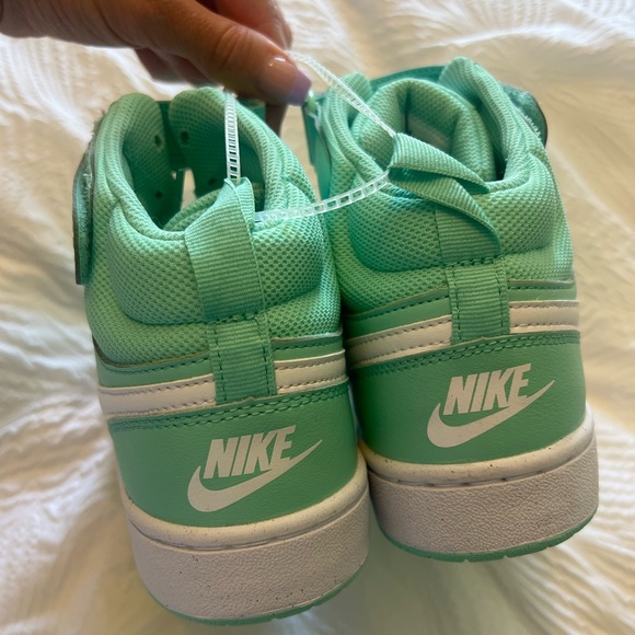 New turquoise Nike High Tops - Picture 5 of 8